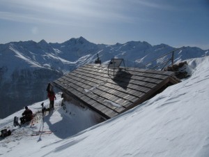 Fensterhütte 2.400 m